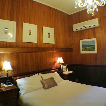Wiss House Bed & Breakfast Kalbar Екстериор снимка