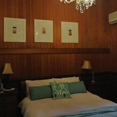 Wiss House Bed & Breakfast Kalbar Екстериор снимка