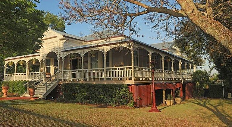 Wiss House Bed & Breakfast Kalbar Екстериор снимка