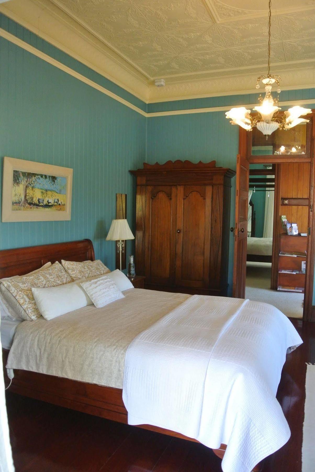 Wiss House Bed & Breakfast Kalbar Екстериор снимка