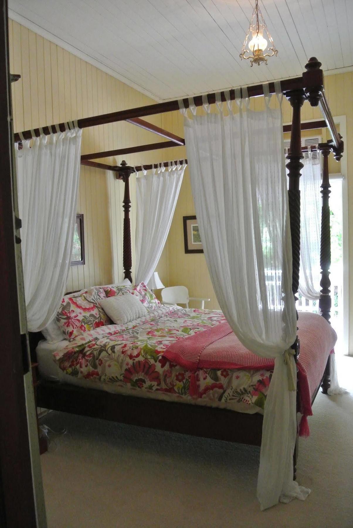 Wiss House Bed & Breakfast Kalbar Екстериор снимка